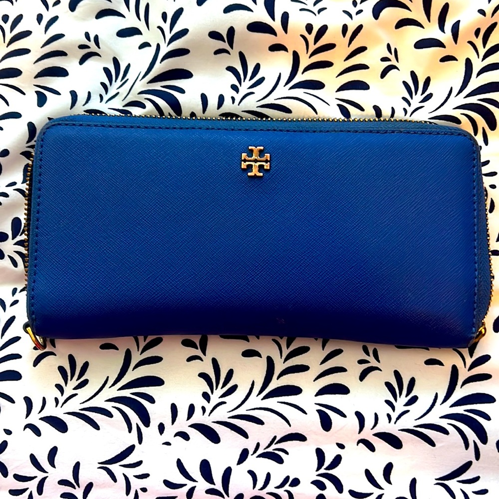 TORY BURCH ROYAL BLUE WALLET